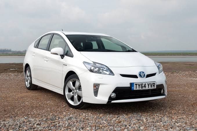 Toyota Prius — Car for rental in Sri Lanka